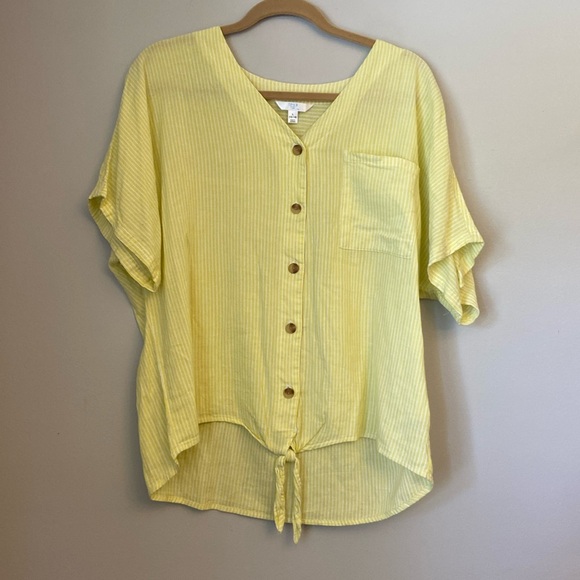 ⭐️ Time & Tru Yellow Stripped Cotton Blend Short Sleeve Blouse size Large - Picture 1 of 6